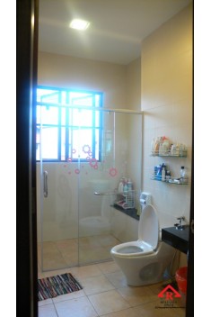 reliance-home-rs5018-semiframless-sliding-shower-screen-01-235x352