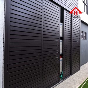 Fencing Hollow, Wood Wall, Facade Fencing,Fence, Fencing Malaysia, Wall Fencing, Wall Ideas, Outdoor Wall Wooden fencing, aluminium
