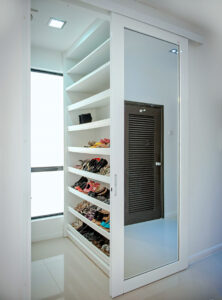 Sliding Hanging Door