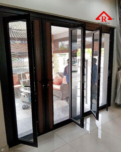 2IN1 ELITE Mesh & Glass Multi Folding Door