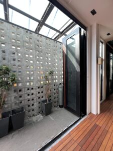 2IN1 ELITE Mesh & Glass Multi Folding Door